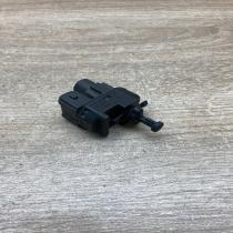 93BB 13480 BB   Brake pedal sensor switch Ford Mondeo MK I