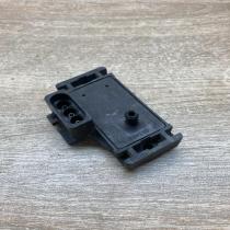 8768245   Mass air flow meter Renault Megane I