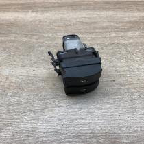 018469A   Electric window control switch Renault Laguna II