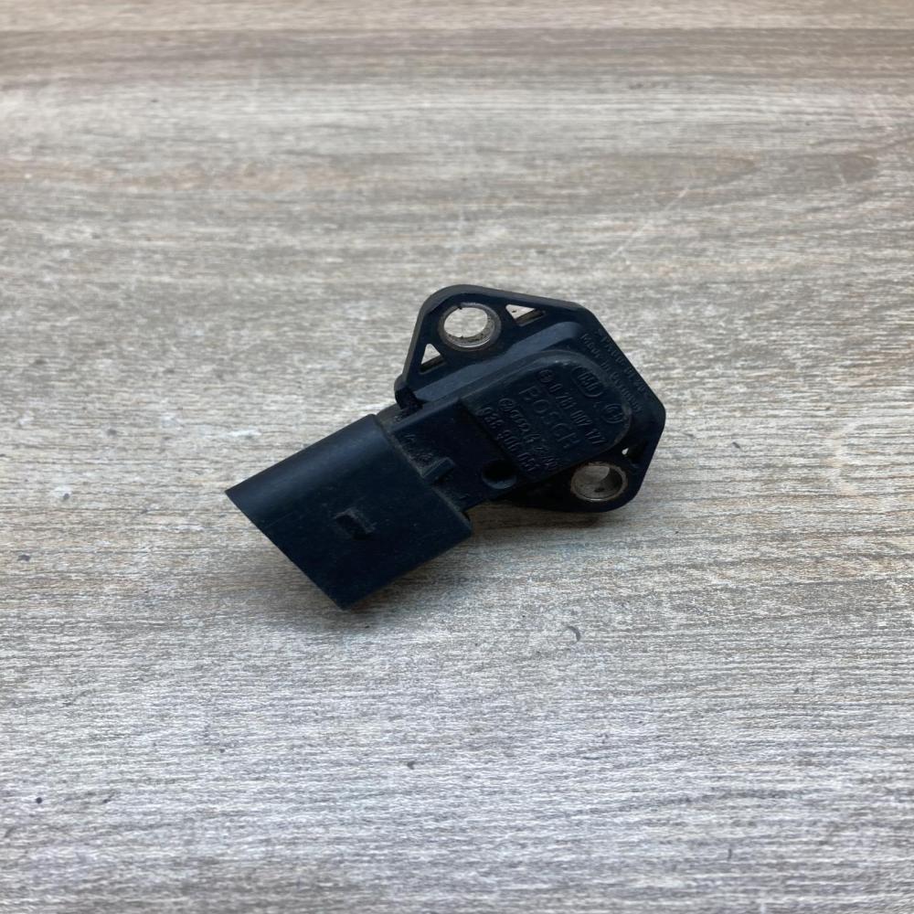 038906051 0281002177  Air pressure sensor Volkswagen Golf IV