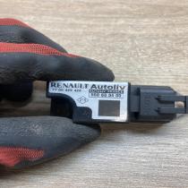 7700429426 550633400  Airbag deployment crash/impact sensor Renault Scenic I