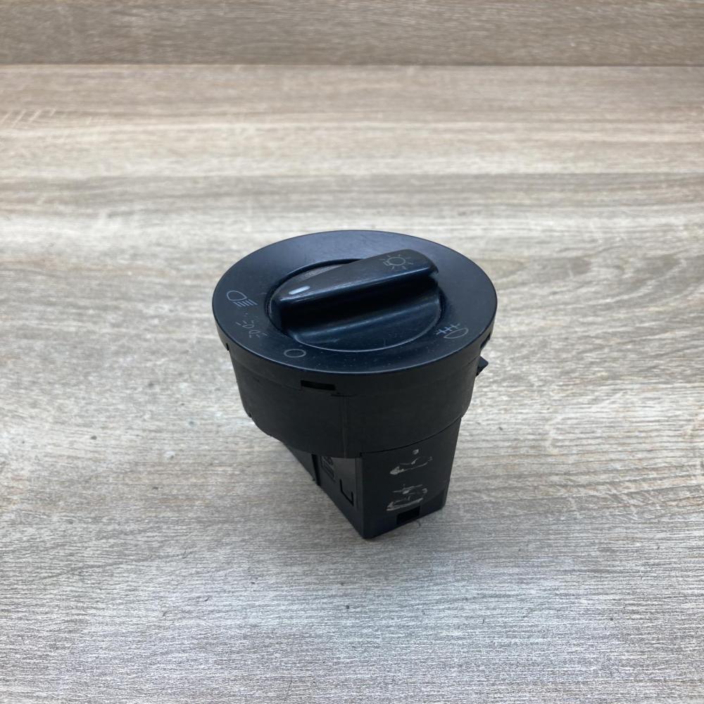 1C0941531   Light switch Volkswagen Golf IV