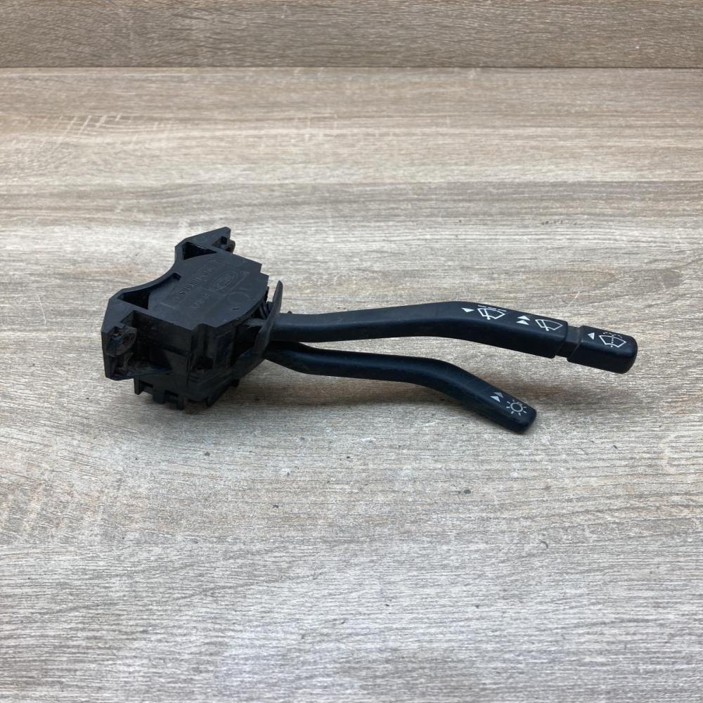 90BG11K665CD   Wiper control stalk Ford Sierra
