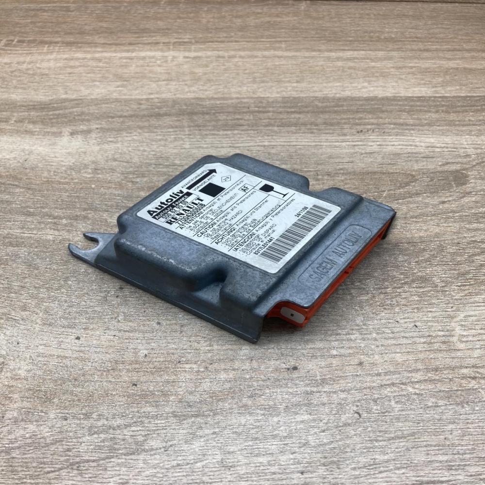 7700430060B   Airbag control unit/module Renault Scenic I