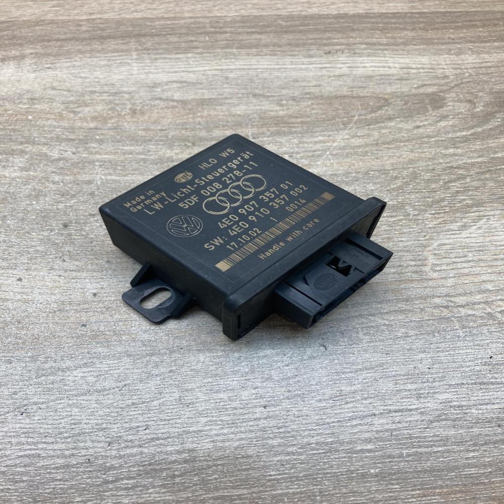 4E0907357 4E0910357  Light module LCM Audi A8 S8 D3 4E