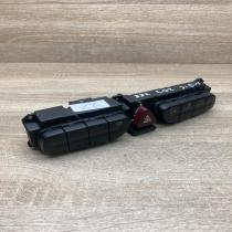 2038209310   Hazard light switch Mercedes-Benz C W203