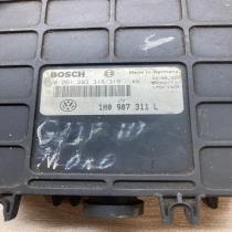 1H0907311L 0261203318  Engine control unit/module ECU Volkswagen Golf III