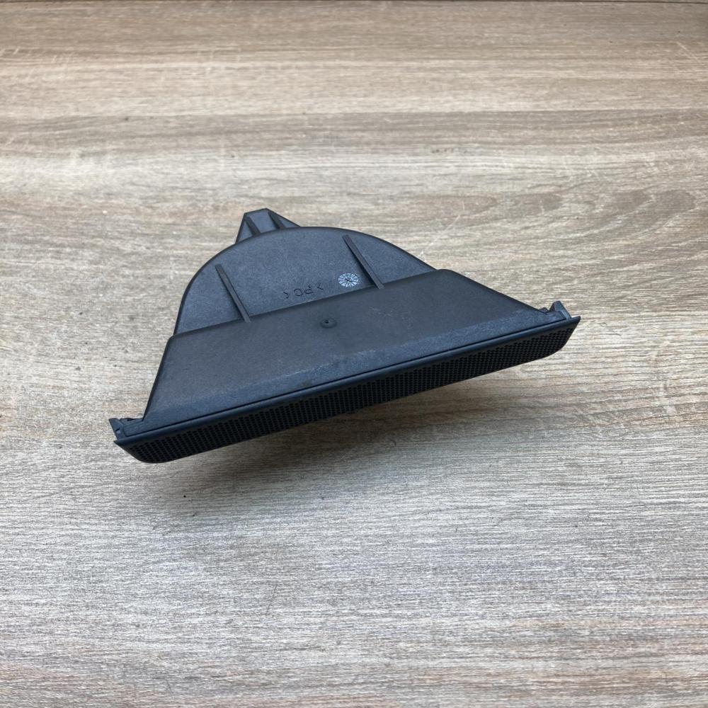8L0035411C   Front door speaker Audi A3 S3 8L