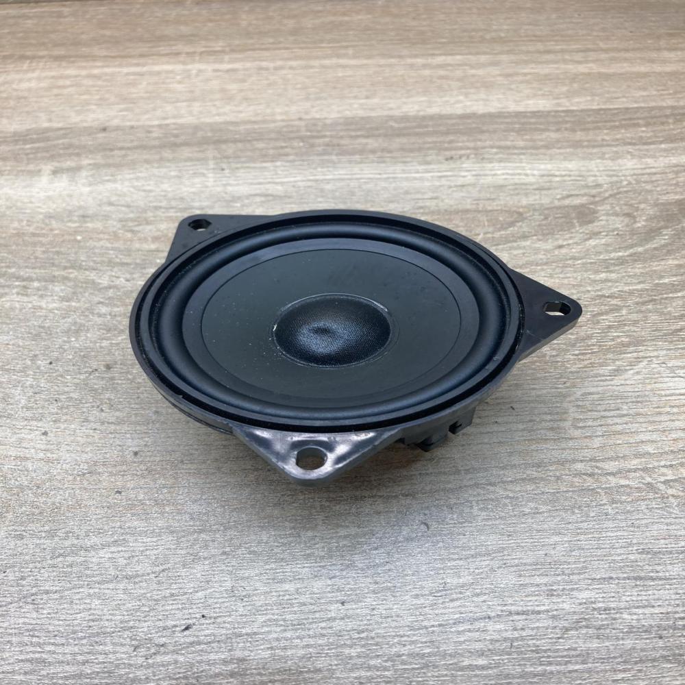 9151864 18820010  Front door speaker BMW X5 E70