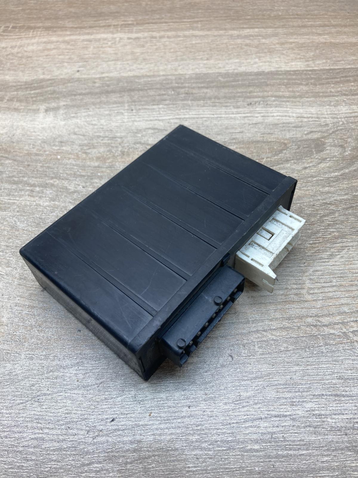 1382425   Comfort/convenience module BMW 5 E34