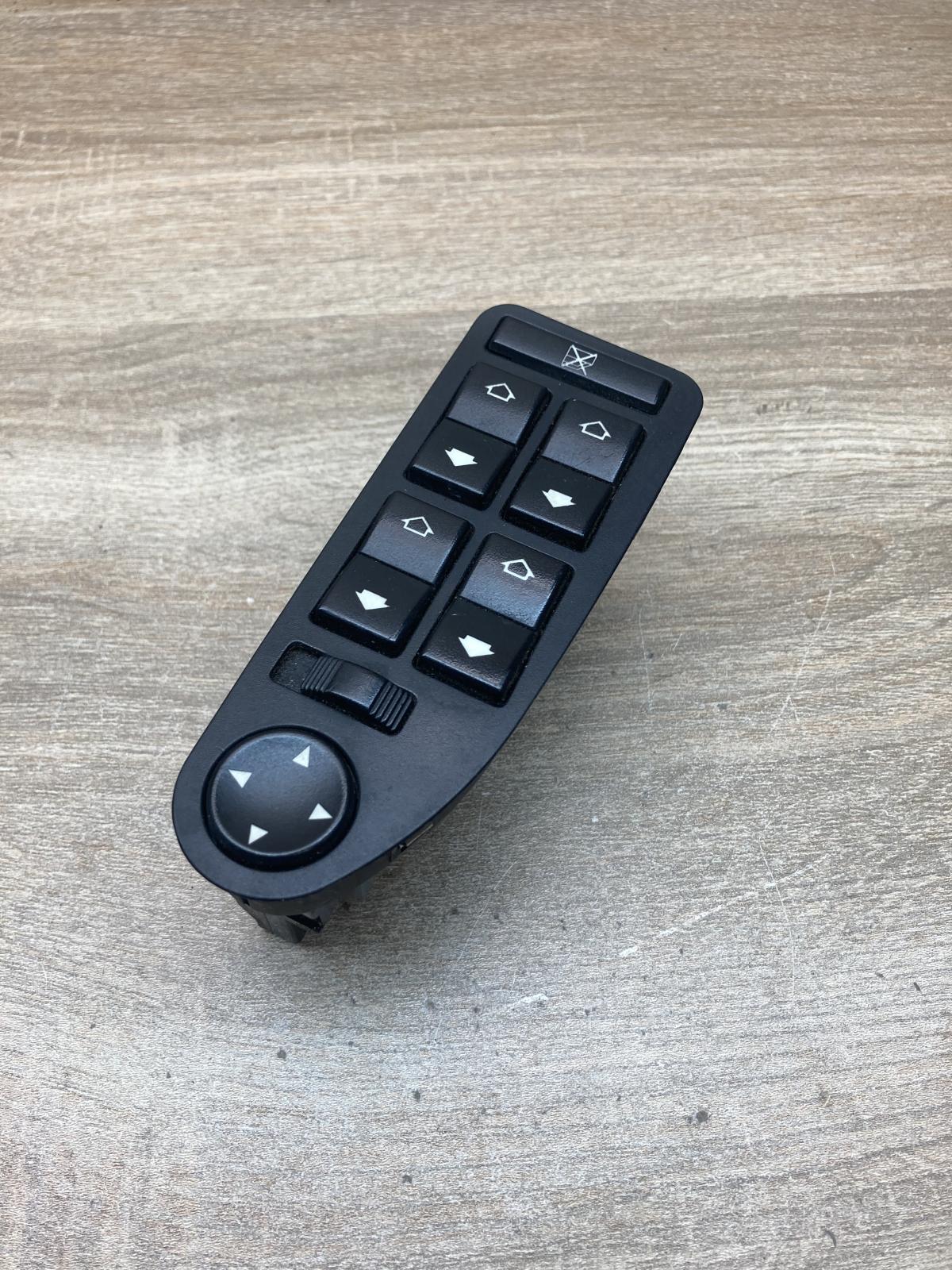 6904306   Electric window control switch BMW 5 E39