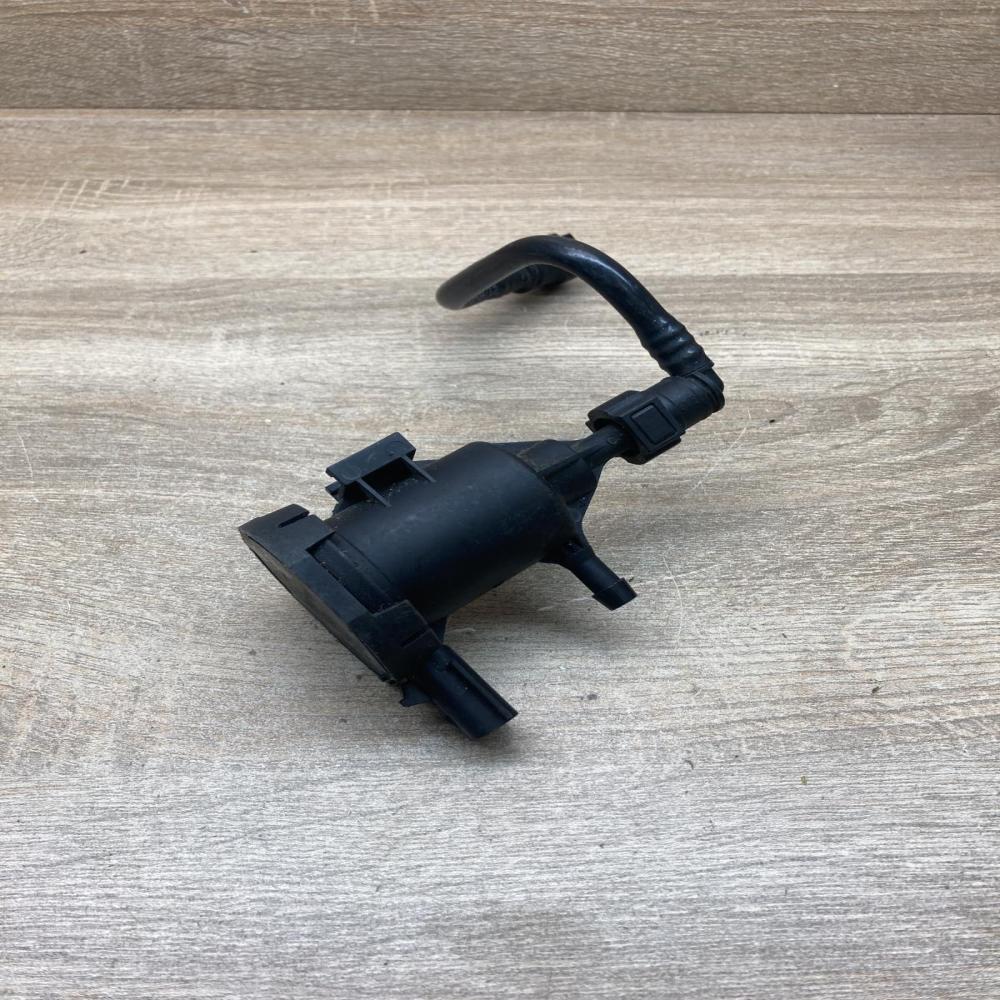 A0014760532   Turbo solenoid valve Mercedes-Benz CLS C218 X218