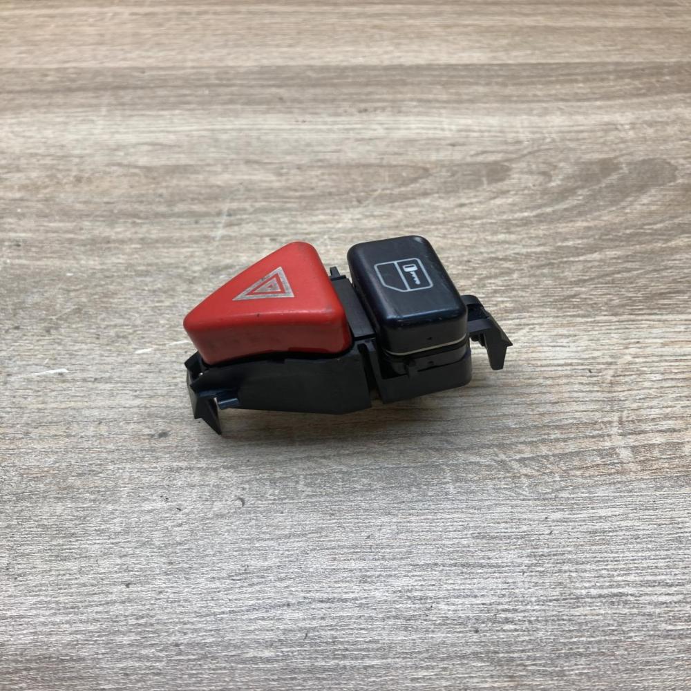 A1688201210   Hazard light switch Mercedes-Benz A W168