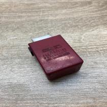 MB852268 051500 2211  Central locking relay Mitsubishi Colt