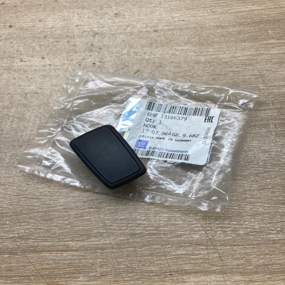 13166379   Other interior part Opel Zafira B