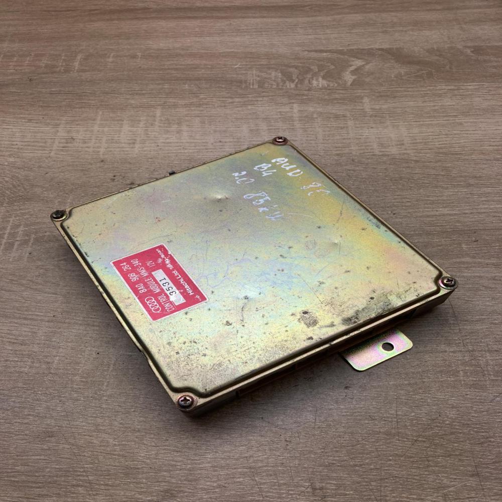 8A0906264   Engine control unit/module ECU Audi 80 90 S2 B4
