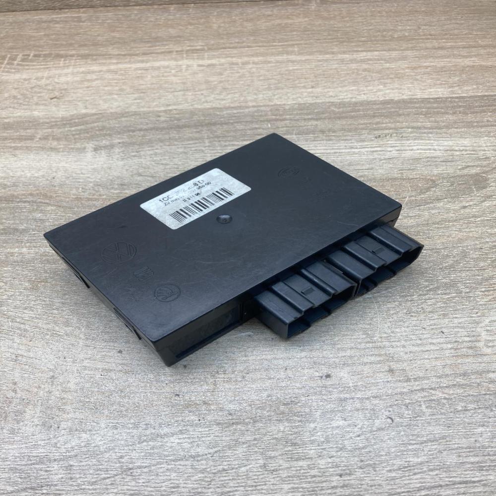 1C0962258D   Comfort/convenience module Volkswagen Golf IV