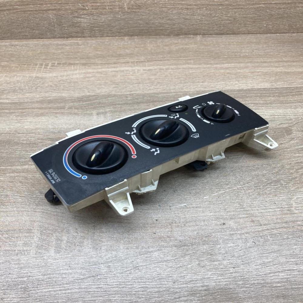 662369C B64P 101542J  Climate control unit Renault Megane I