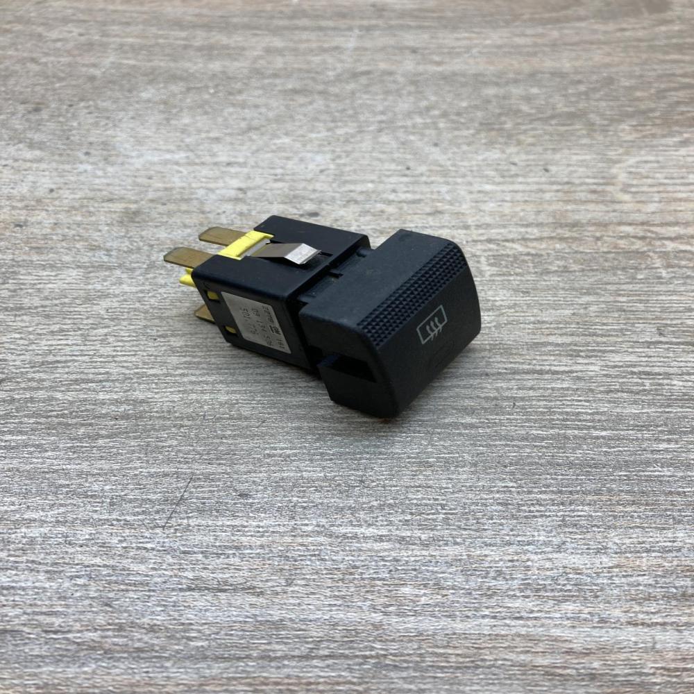 09134506 501776  Windscreen/window heater switch Opel Vectra B