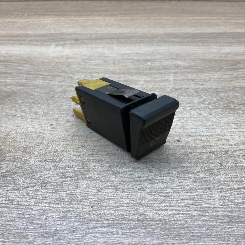 4A0941563B   Fog light switch Audi 100 S4 C4