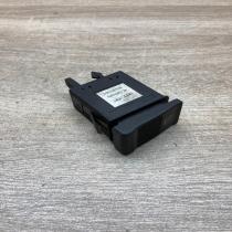 893941503   Windscreen/window heater switch Audi 80 90 B3