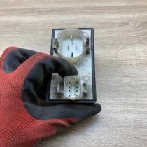 357919506A 898719000  Coolant fan relay Volkswagen PASSAT B4