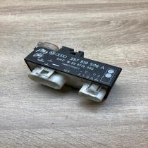 357919506A 898719000  Coolant fan relay Volkswagen PASSAT B4