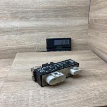 357919506A 898719000  Coolant fan relay Volkswagen PASSAT B4