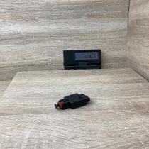 1382385   Brake pedal sensor switch BMW 7 E32