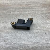 6977398 000433  Airbag deployment crash/impact sensor BMW 5 E60 E61