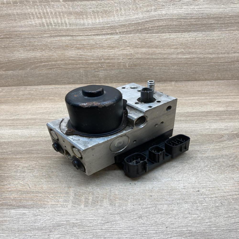 44540 48030 133900 1030  ABS Pump Lexus RX 300