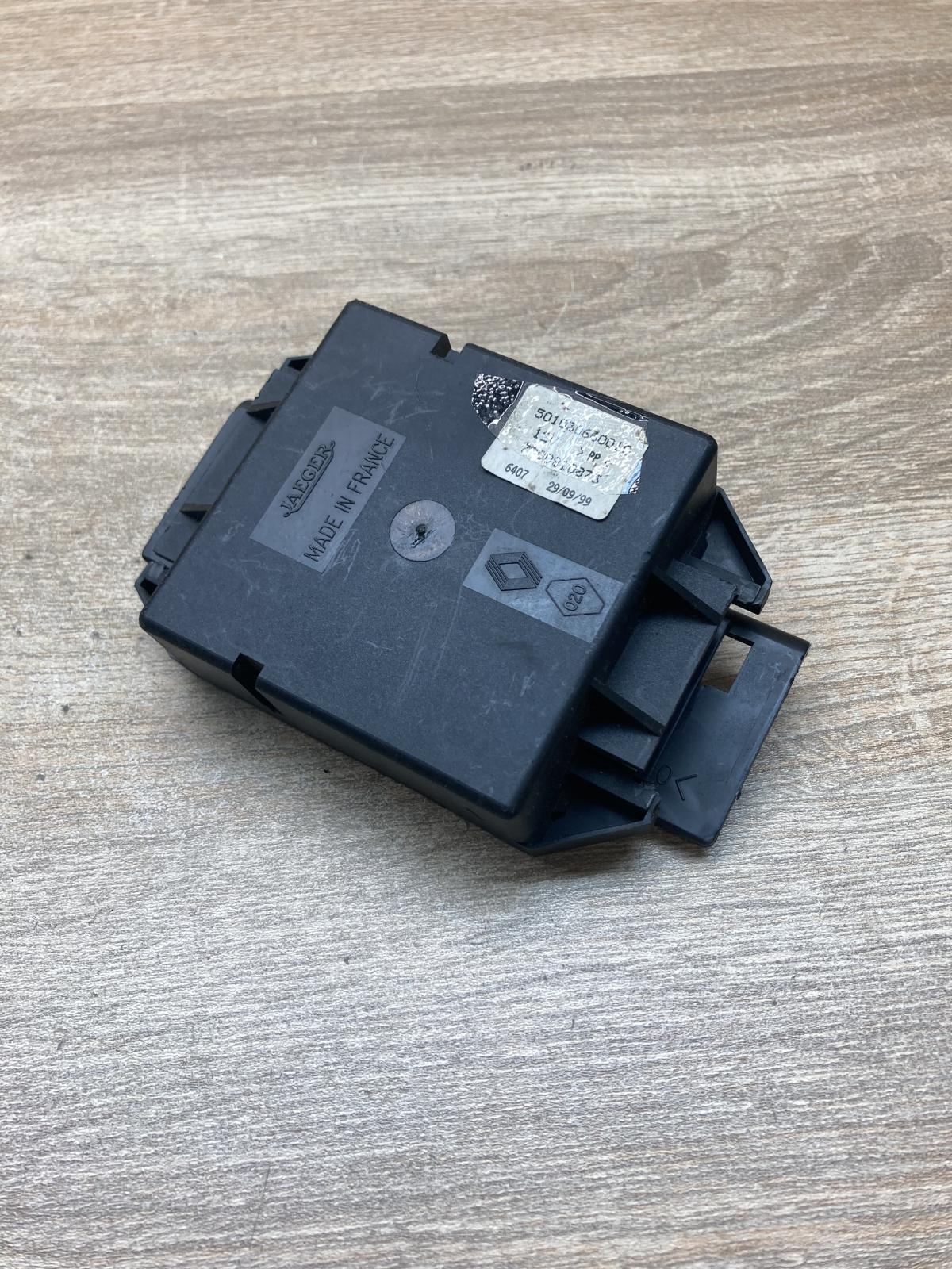 7700810873   Other control units/modules Renault Laguna I