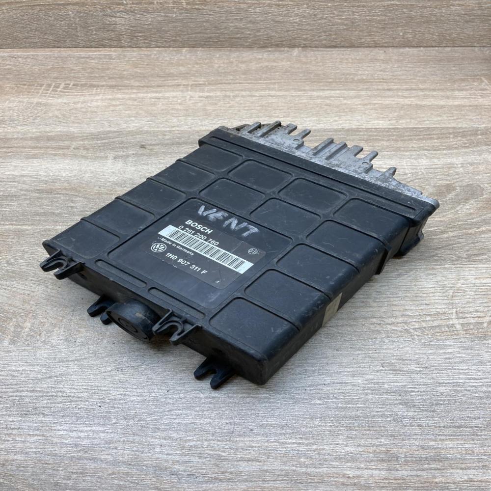 1H0907311F 0261200760  Engine control unit/module ECU Volkswagen Golf III