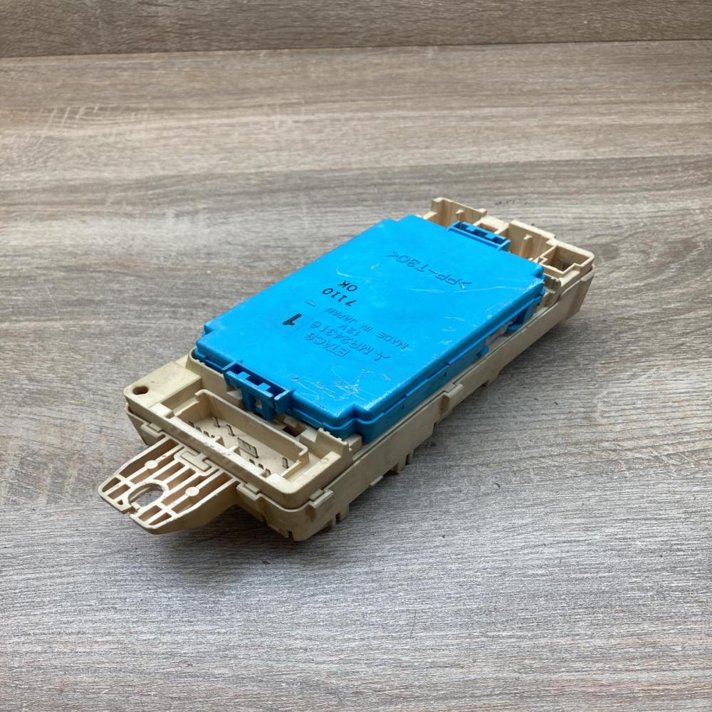 MR243161   Fuse module Mitsubishi Galant