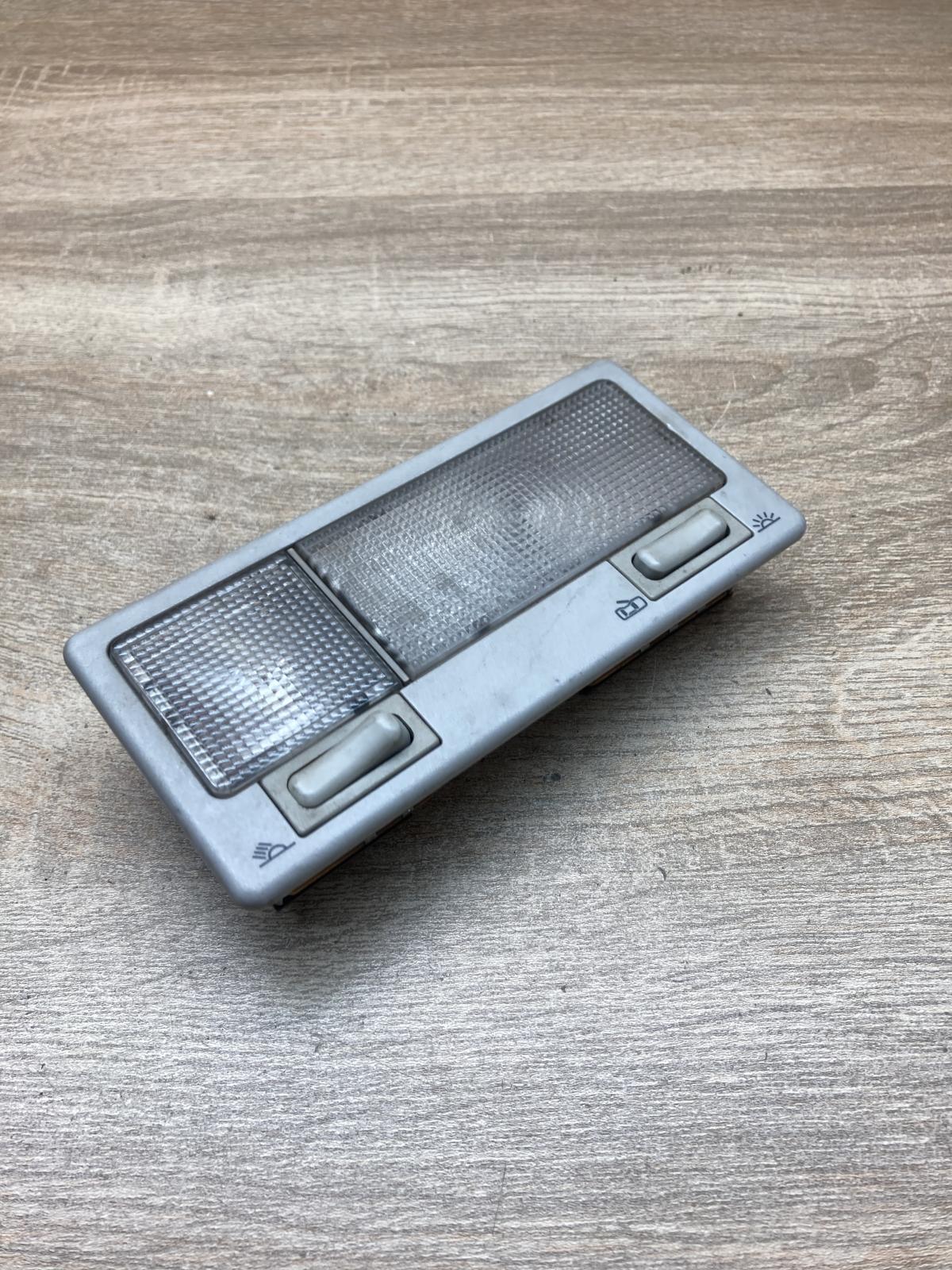 357947111C   Front seat light Volkswagen Golf III