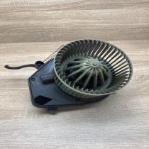 740221233F   Heater fan/blower Audi A4 S4 B5 8D