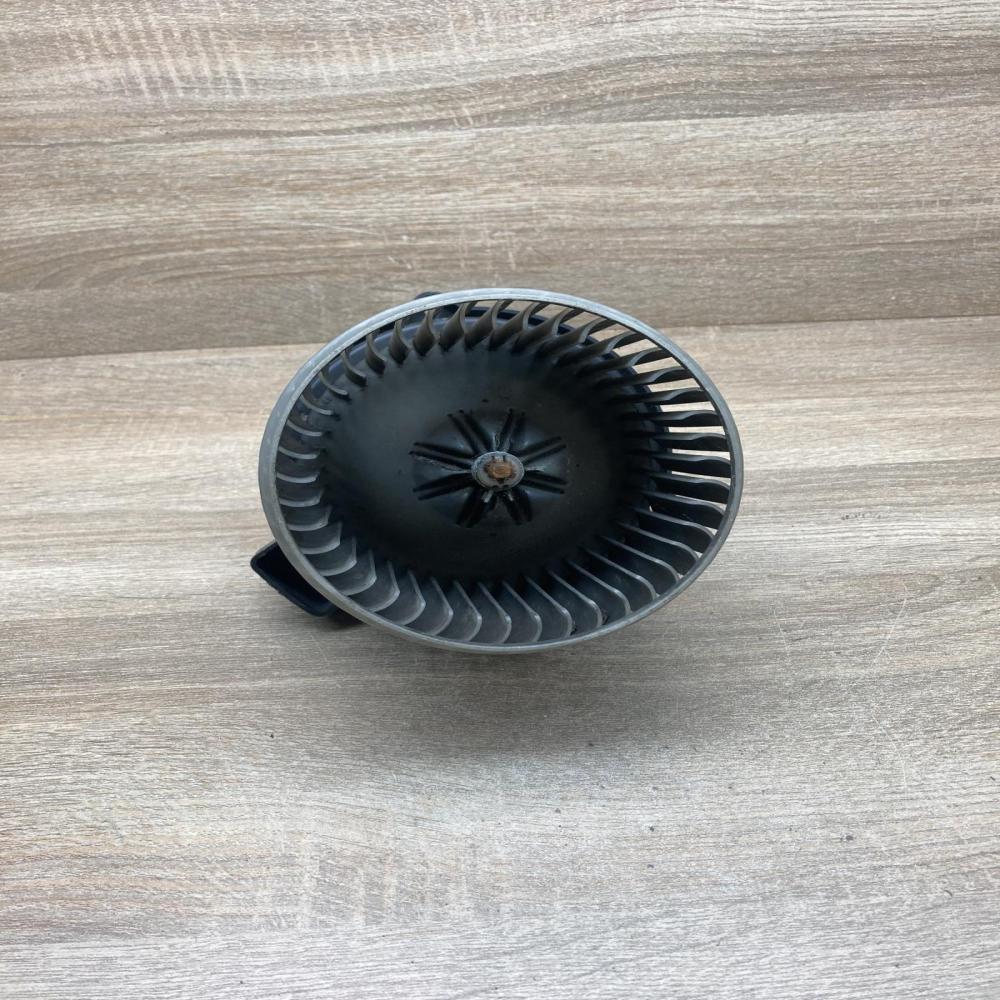 0130101113   Heater fan/blower Smart ForTwo II