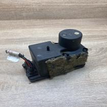 443862257D   Central locking vacuum pump Audi 80 90 S2 B4