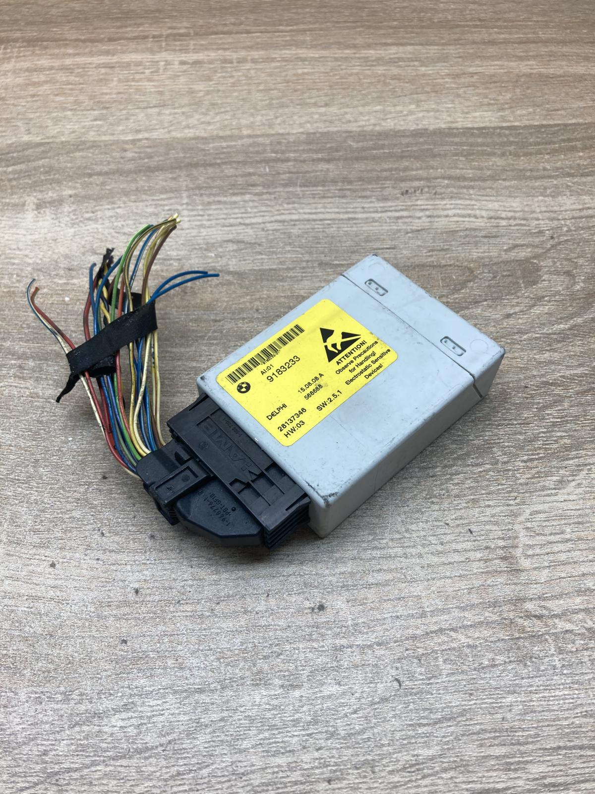 9183233 28137346  Center console control module BMW 5 E60 E61