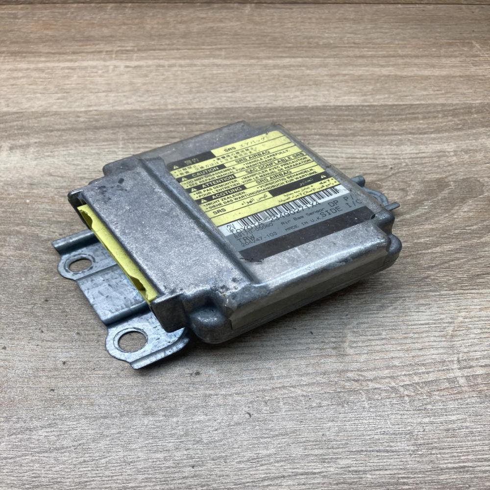 89170 05060 204247 103  Airbag control unit/module Toyota Avensis T250