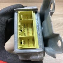 89170 05060 204247 103  Airbag control unit/module Toyota Avensis T250