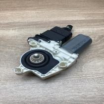 1J4959812C 9776 101438 202  Rear door window regulator motor Volkswagen Golf IV