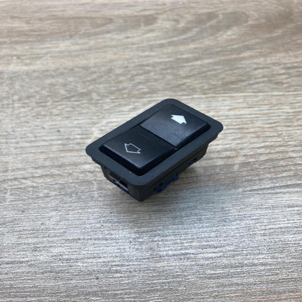 8368932   Electric window control switch BMW 5 E39