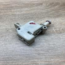 1J6818773A 3B0959782  Fuel tank cap lock motor Volkswagen Golf IV