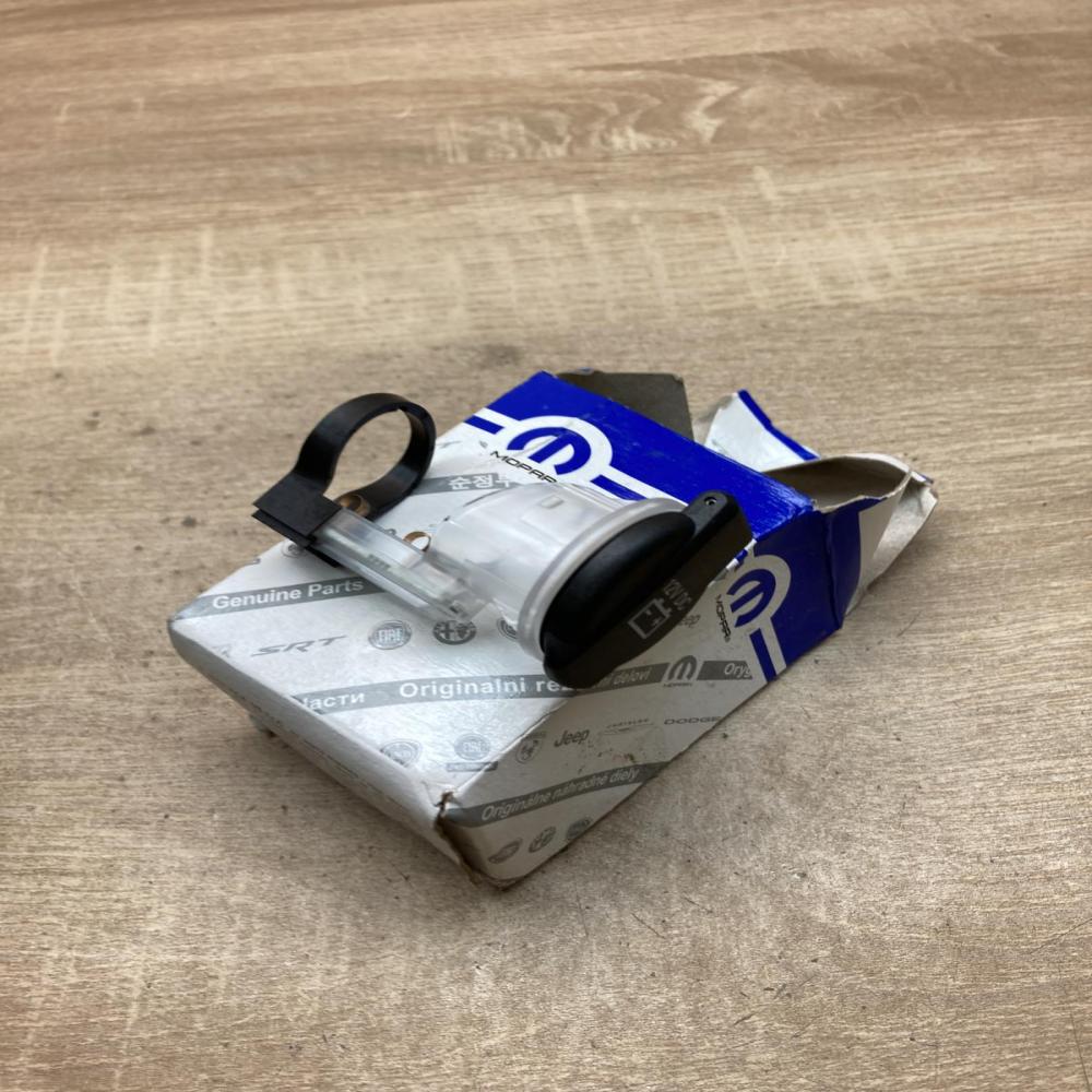 0053136528 53136528 56046636AA 12 V Socket (front) Dodge Charger
