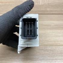 150696   Window wiper relay Toyota Avensis T250