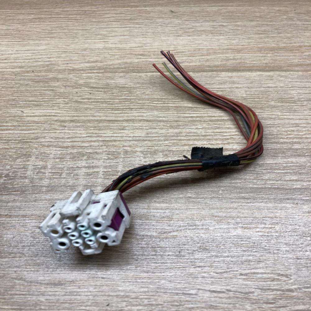 8A0972986   Plug wire Audi A4 S4 B5 8D