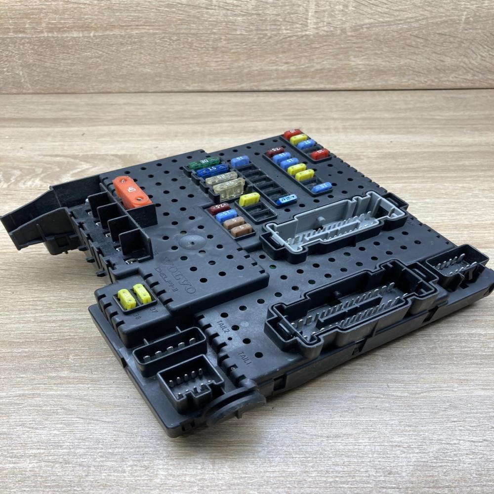 30728273   Fuse module Volvo XC90