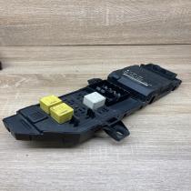 12801104 356967  Fuse module Saab 9-3 Ver2