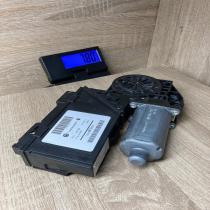 7L0959793A   Front door window regulator motor Volkswagen Touareg I